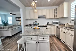 123 W 3rd St, Ocean Isle Beach, NC 28469 - Photo 17