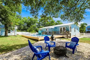 217 NE 38th St, Oak Island, NC 28465 - Photo 5