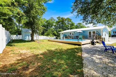 217 NE 38th Street, Oak Island, NC 28465 - Photo 9