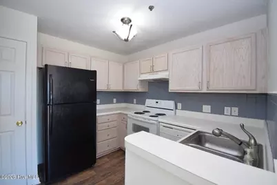 531 Spring Forest Road #L, Greenville, NC 27834 - Photo 9