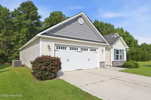 419 Patriots Point Ln, Swansboro, NC 28584 - Photo 37