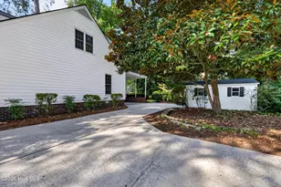 202 Queen Annes Rd, Greenville, NC 27858 - Photo 3