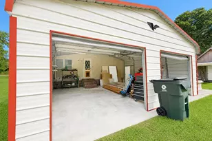 572 Ben Jones Rd, Lake Waccamaw, NC 28450 - Photo 15