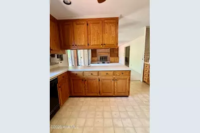 109 Berwick Avenue, Seven Lakes, NC 27376 - Photo 17