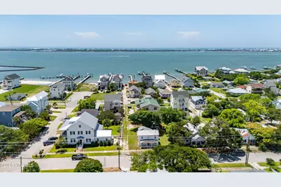 1105 Evans Street, Morehead City, NC 28557 - Photo 1