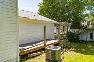 1105 Evans St, Morehead City, NC 28557 - Photo 19