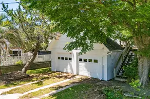 1105 Evans St, Morehead City, NC 28557 - Photo 23