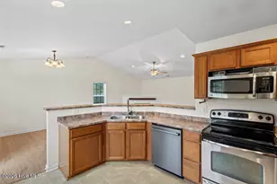 201 Chandler Simpson Ct, Beulaville, NC 28518 - Photo 9