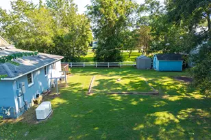 202 Academy St, Gatesville, NC 27938 - Photo 15