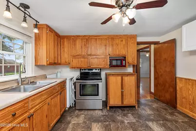 202 Academy Street, Gatesville, NC 27938 - Photo 3