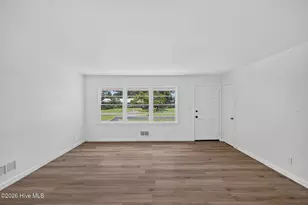 233 Long Leaf Acres Dr, Wilmington, NC 28405 - Photo 5