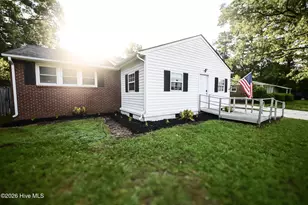 704 Henderson Dr, Jacksonville, NC 28540 - Photo 3