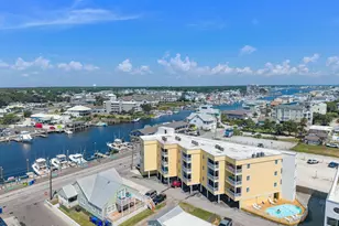 302 Canal Dr, Carolina Beach, NC 28428 - Photo 1