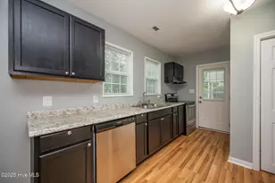 108 Whitehurst St, Elizabeth City, NC 27909 - Photo 9