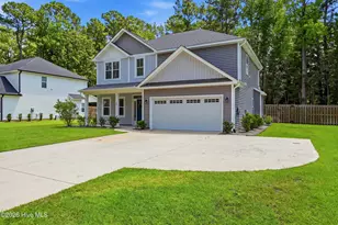 807 E Fremont St, Burgaw, NC 28425 - Photo 5