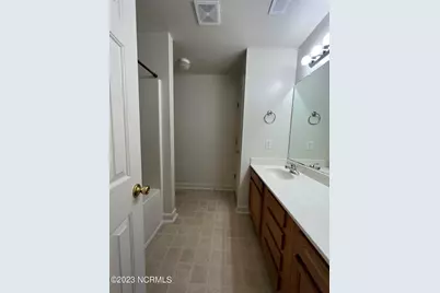 106 Streamwood Drive, Jacksonville, NC 28546 - Photo 17