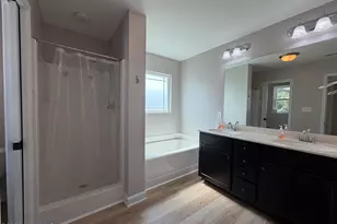 310 Emma Ct, Jacksonville, NC 28540 - Photo 3