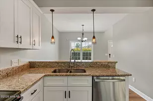106 Lightwater Ct, Aberdeen, NC 28315 - Photo 15