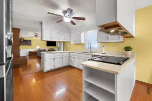 111 Maple St, Teachey, NC 28464 - Photo 11
