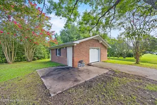 111 Maple St, Teachey, NC 28464 - Photo 37