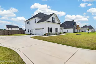337 Water Wagon Trl, Jacksonville, NC 28546 - Photo 3