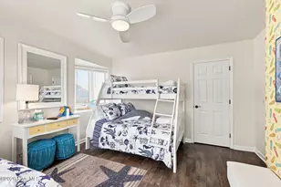 3903 Ocean Dr, Emerald Isle, NC 28594 - Photo 17
