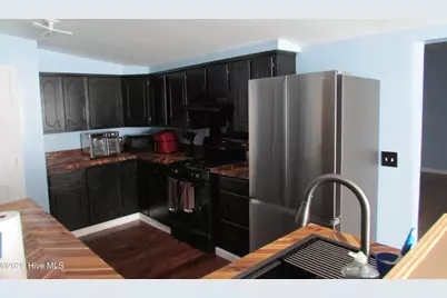 913 Isaac Road, Clinton, NC 28328 - Photo 9