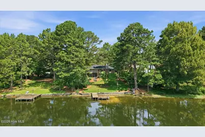 154 Pine Lake Drive, Whispering Pines, NC 28327 - Photo 11