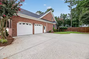 1703 Bloomsbury Rd, Greenville, NC 27858 - Photo 11
