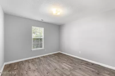 988 W Pueblo Drive, Jacksonville, NC 28546 - Photo 13