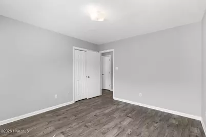 988 W Pueblo Drive, Jacksonville, NC 28546 - Photo 9