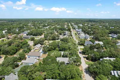 105 SE 8th Street, Oak Island, NC 28465 - Photo 7