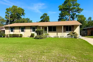 1715 Fairwood Dr, Augusta, GA 30909 - Photo 1