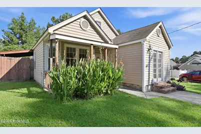 204 Hemlock Drive, Jacksonville, NC 28546 - Photo 5