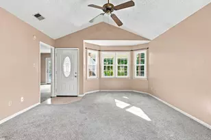 204 Hemlock Dr, Jacksonville, NC 28546 - Photo 9