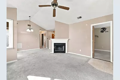 204 Hemlock Drive, Jacksonville, NC 28546 - Photo 7