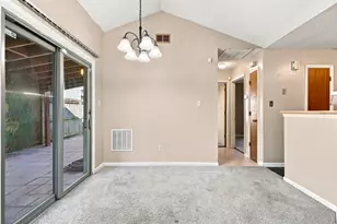 204 Hemlock Dr, Jacksonville, NC 28546 - Photo 11
