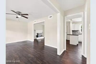 105 Hillside Court, Jacksonville, NC 28546 - Photo 7