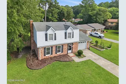 105 Hillside Court, Jacksonville, NC 28546 - Photo 3
