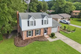 105 Hillside Ct, Jacksonville, NC 28546 - Photo 3