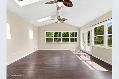 105 Hillside Court, Jacksonville, NC 28546 - Photo 15