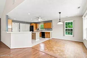 734 Settlers Ln, Kure Beach, NC 28449 - Photo 9