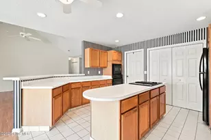 734 Settlers Ln, Kure Beach, NC 28449 - Photo 15