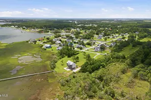 404 Perkins Rd, Beaufort, NC 28516 - Photo 43