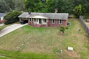 2010 Westwood Dr, Kinston, NC 28504 - Photo 9