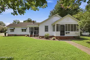 525 E 2nd St, Washington, NC 27889 - Photo 1