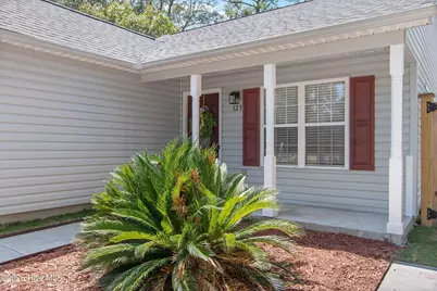 123 NE 18th Street, Oak Island, NC 28465 - Photo 3