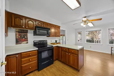 6200 Strawfield Drive, Wilmington, NC 28405 - Photo 5
