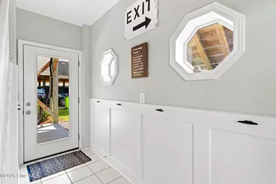 922 Broadway Street, Surf City, NC 28445 - Photo 43