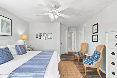 922 Broadway Street, Surf City, NC 28445 - Photo 31